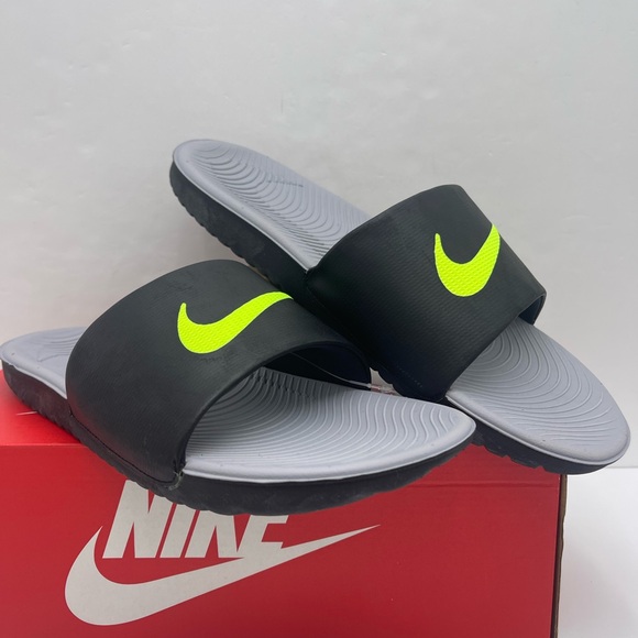 Nike Men’s Black Slides with Neon Green Logo - Picture 4 of 16